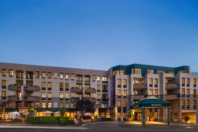Inn at Great Neck, BW Premier Collection فنادق في Great Neck