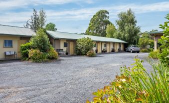 Motel Strahan