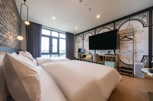 Hotel Four Star