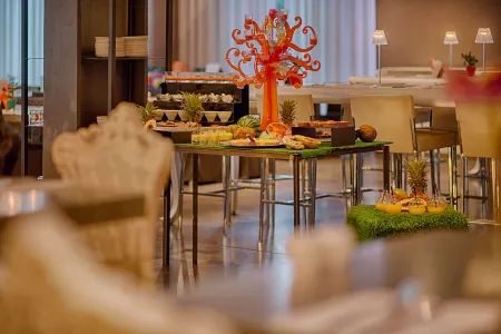 Nhow Milan Отели рядом с достопримечательностью «Миланский университет Бикокка»