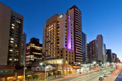 Qoya Hotel Curitiba, Curio Collection by Hilton