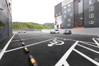 Sacheon Rubens Hotel - parking