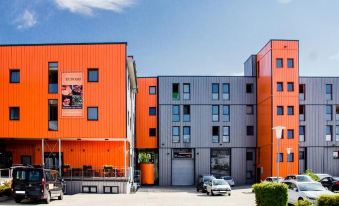 Orange Hotel und Apartments