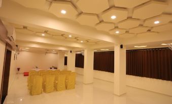 The Grand Raveta