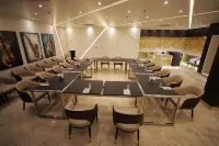 Aura - A Boutique Hotel