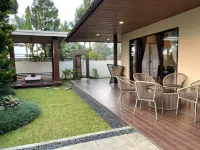 Villa la Vimala Puncak Hotels in Megamendung