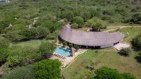 Hotel Punta Teonoste فنادق في 
