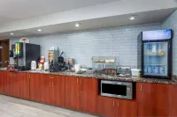 Super 8 by Wyndham Wausau - sarapan