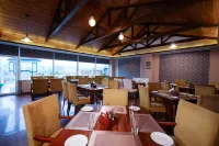The Bliss Palampur - 朝食