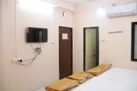 Shree Radha Govind Bhakt Niwas Hotels in Pandharpur