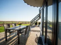 Giuliott with Parking and Shared Pool - Pool