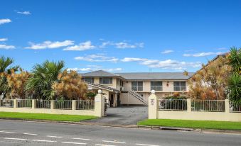 Pottsville Beach Motel