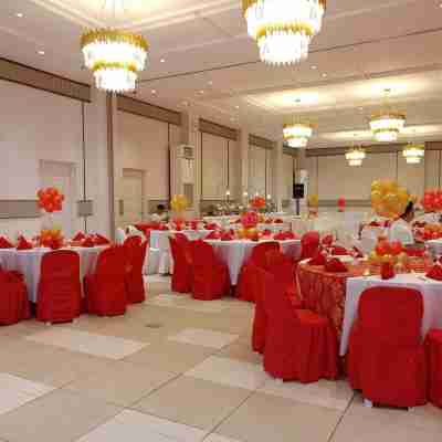 Vcdu Prince Hotel Inc Dining/Meeting Rooms