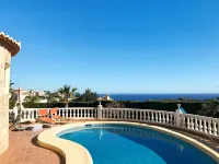 Kalmias - Swimmingpools