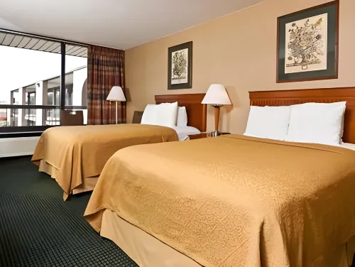 Quality Inn Columbus, MS Hotels in Columbus