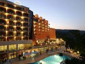 Helios Spa Hotel - All Inclusive - Pool & Children Slides - Entertainment