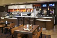 Hilton Garden Inn Addison - bar