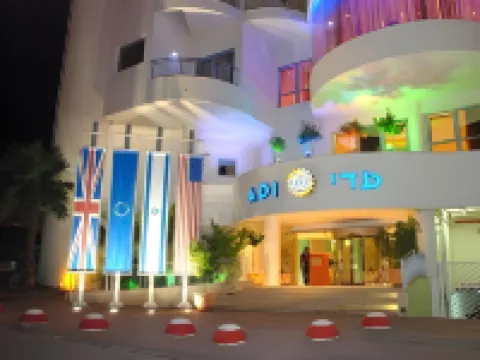Adi Hotel
