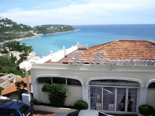 Hôtel le Roquebrune - Parkplatz