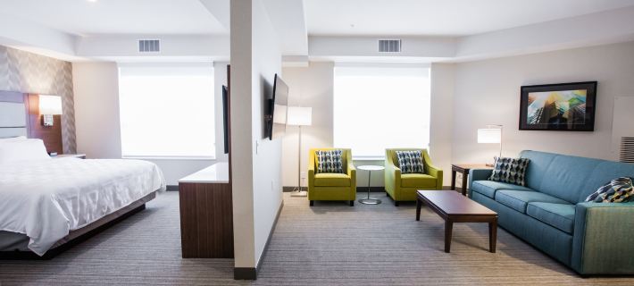 Holiday Inn & Suites CALGARY SOUTH - CONFERENCE CTR by IHG Hotele w: Calgary