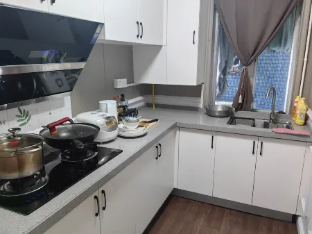 Xiangjingli Apartment