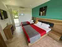 Domaine Maxxim Hotels in Saint-Jean-de-Fos