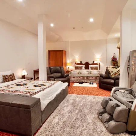 Thongsomboon Club Hotel