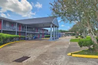 Red Carpet Inn Houma Hotels in Houma