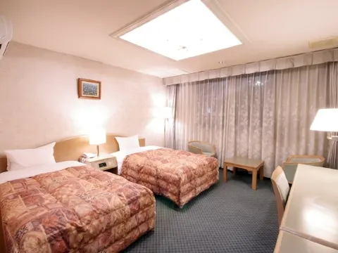 โรงแรมลีโอพลาซา