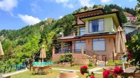 Larisa Resort, Mussoorie Hotels in Деградун
