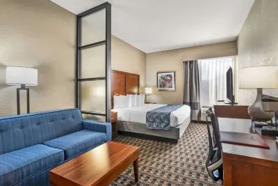 Best Western Plus Greenville I-385 Inn  Suites Các khách sạn ở Greenville