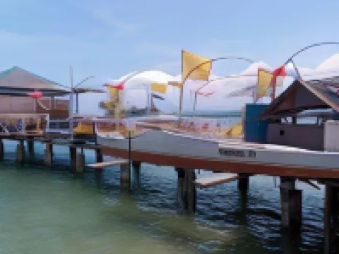 Peria Seafront Pensione