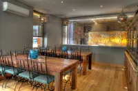 Casa da Praça Guest House فنادق في سيسيمبرا