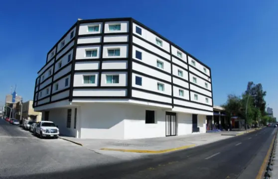 波多諾伏廣場中央酒店