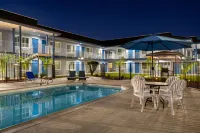Super 8 by Wyndham Quesnel BC Hotels in Quesnel