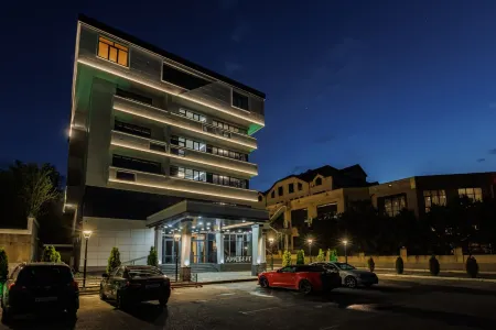 Aysberg Kaspiysk Hotel Отели в г. Каспийск