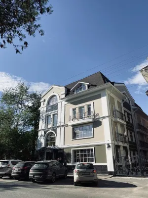 Aura Hotel