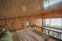 Rumah Bambunya Kakek - Selayang Bambu Hotels in Cigombong