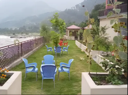 Riveria the Edge Hotel Hotels in Balakot