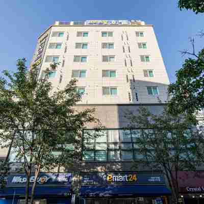 크리스탈 레지던스호텔 Hotel Exterior