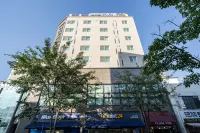Crystal Residence Hotel