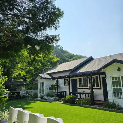 Heungjeong Valley 409 Pension Hotels near Herbnara Farm
