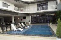Axil HÔTEL - Pool