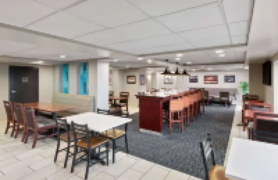 La Quinta Inn & Suites by Wyndham Goodlettsville - Nashville