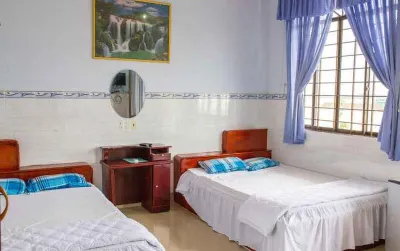 Rang Dong Hotel My Tho Hotels near Vinh Trang Pagoda