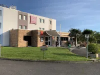 Hôtel Ibis Auray Hôtels à : Ploemel