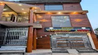FabExpress Shree Siya Raman - 500m from Shri Ram Janam Bhumi Hotels in Manjha Kala