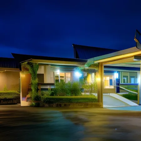 Tanoa Skylodge Hotel