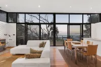 Skenes Beach House Stunning Ocean Views Amongst A Natural Bush Setting