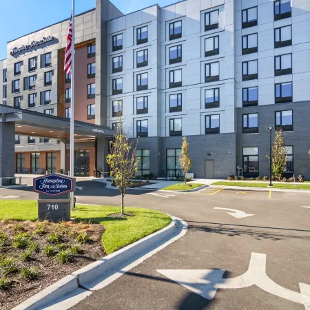 Hampton Inn & Suites by Hilton Chicago Medical District UIC